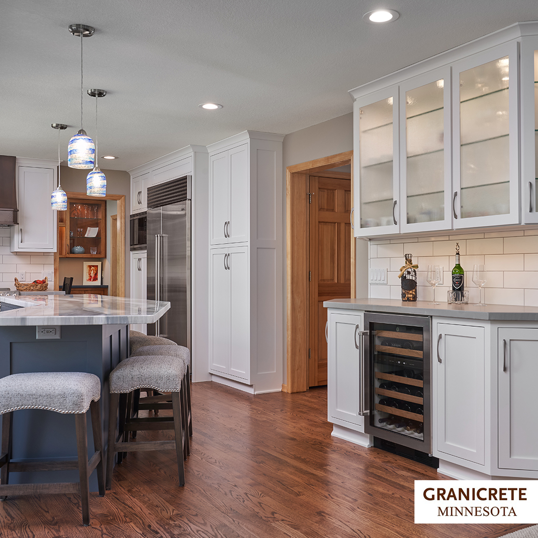 White and gray swirled counter top